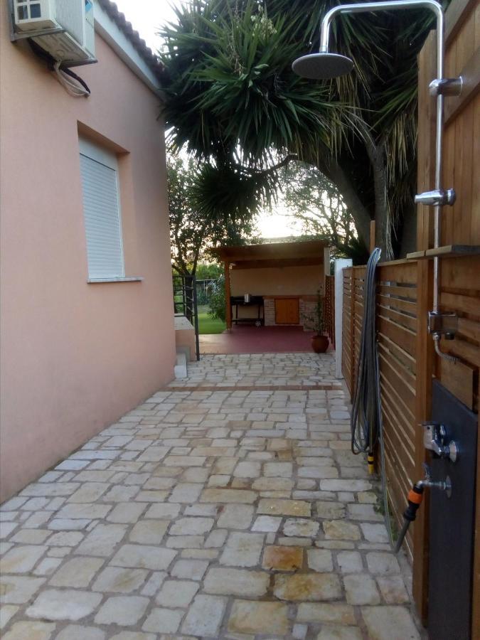 מיתיקאס Villa Lelova מראה חיצוני תמונה
